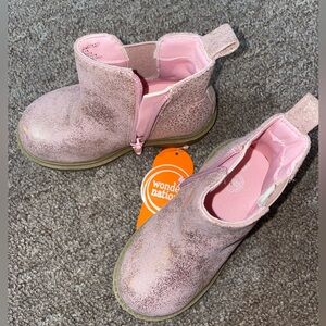 Beautiful boots with a touch of shine.